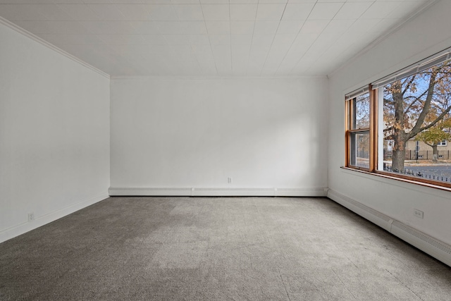 empty room featuring carpet floors