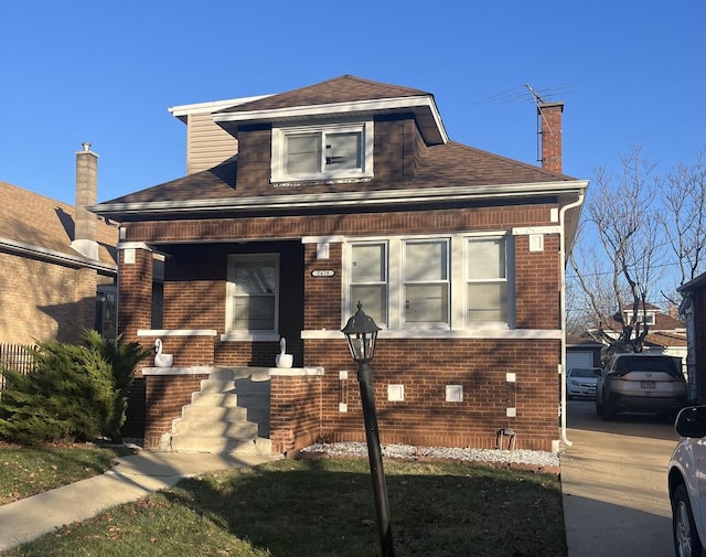 view of front of property with a porch