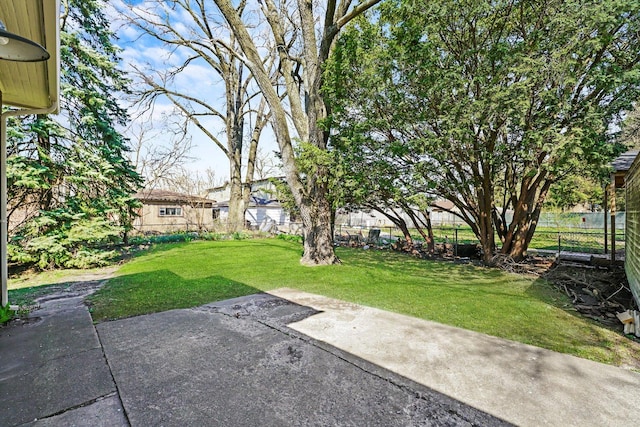 view of yard with a patio