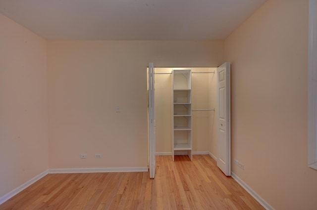 unfurnished bedroom featuring light hardwood / wood-style floors