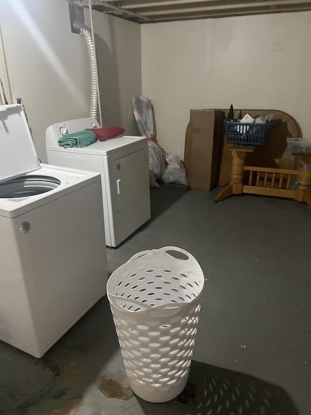 laundry area featuring independent washer and dryer