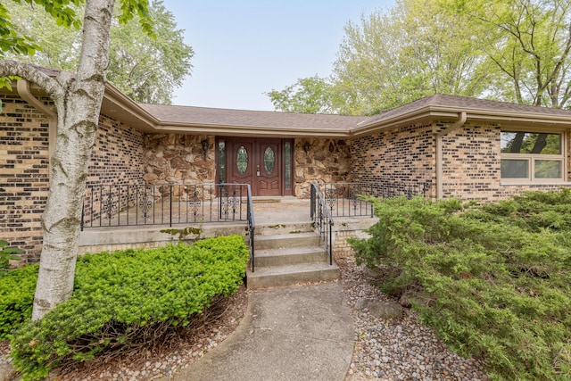 view of front of home featuring a porch