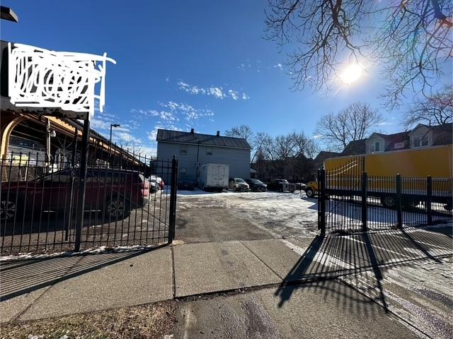 2147 N Bingham St, Chicago, IL 60647 - photo 2