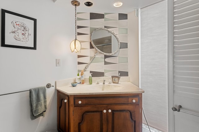 442 Wolfe Dr, Loda, IL 60948 - bathroom with vanity