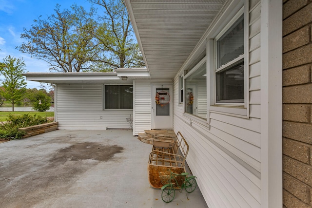 442 Wolfe Dr, Loda, IL 60948 - view of patio / terrace