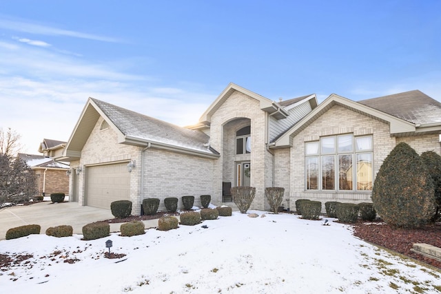 view of front of house featuring a garage