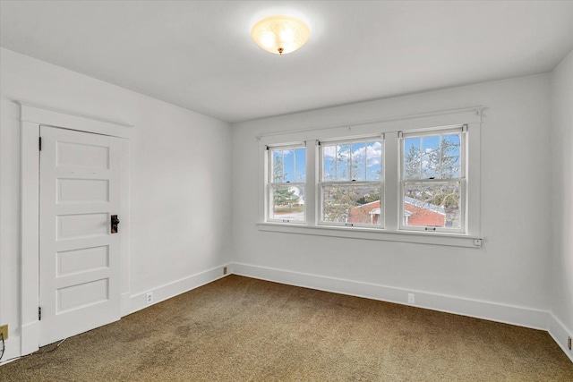 view of carpeted spare room