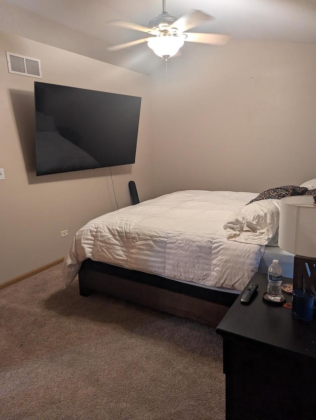 bedroom featuring ceiling fan and carpet flooring