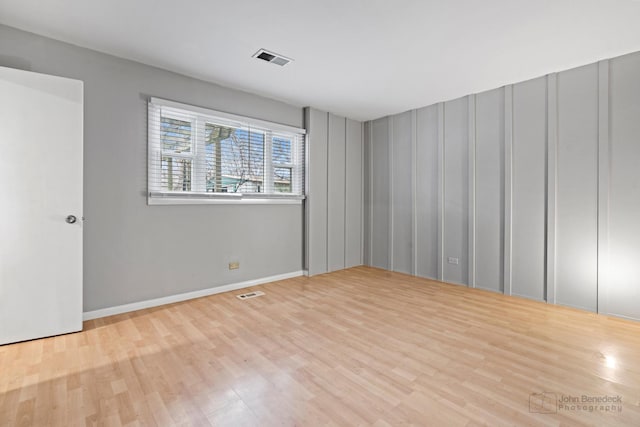 empty room featuring light hardwood / wood-style flooring