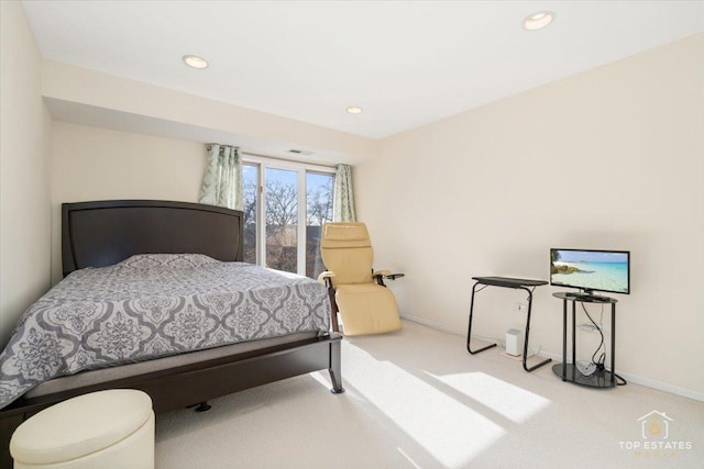 view of carpeted bedroom