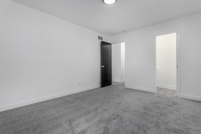 unfurnished bedroom featuring carpet flooring