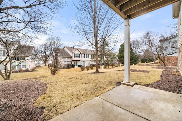 view of yard with a residential view