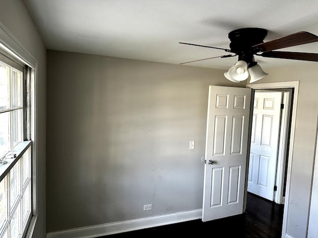 empty room featuring ceiling fan