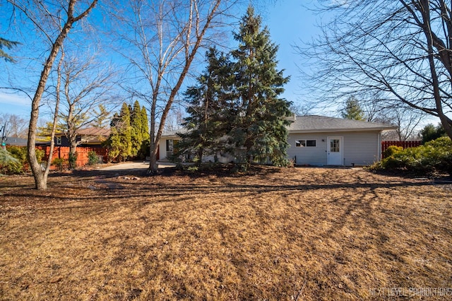 view of yard with fence