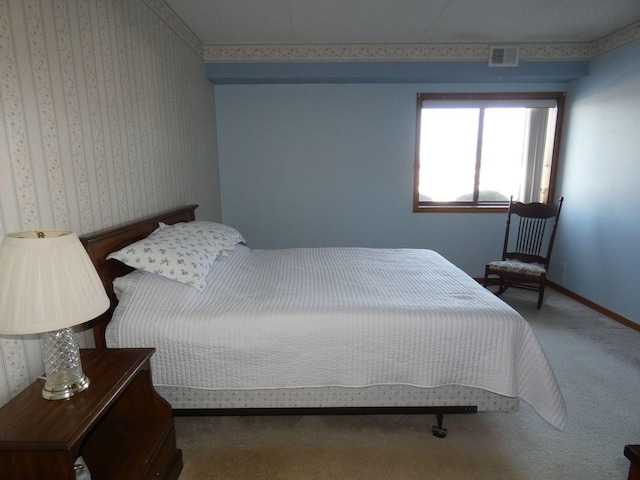 bedroom featuring carpet floors