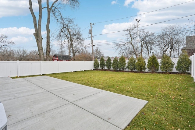 view of yard with a patio