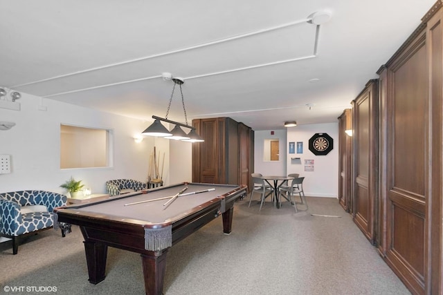 playroom featuring pool table