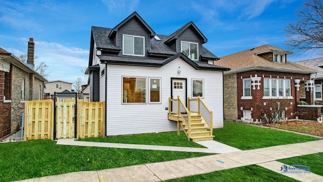 view of front of property with a front yard