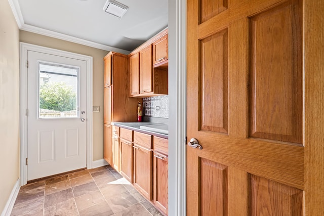 doorway with crown molding