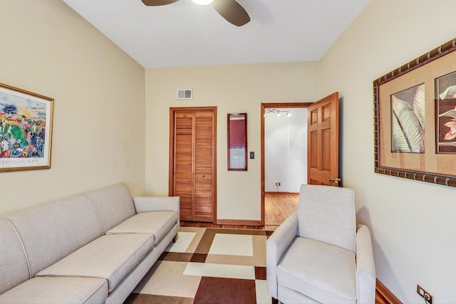4332 N Kenmore Ave, Chicago, IL 60613 - living room with hardwood / wood-style floors and ceiling fan
