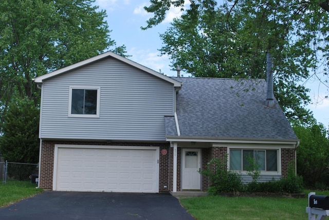 view of front facade featuring a garage