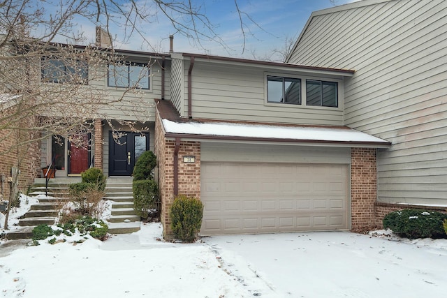 view of front facade featuring a garage