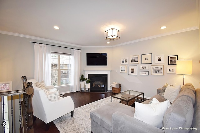 living room featuring dark hardwood / wood-style floors and crown molding