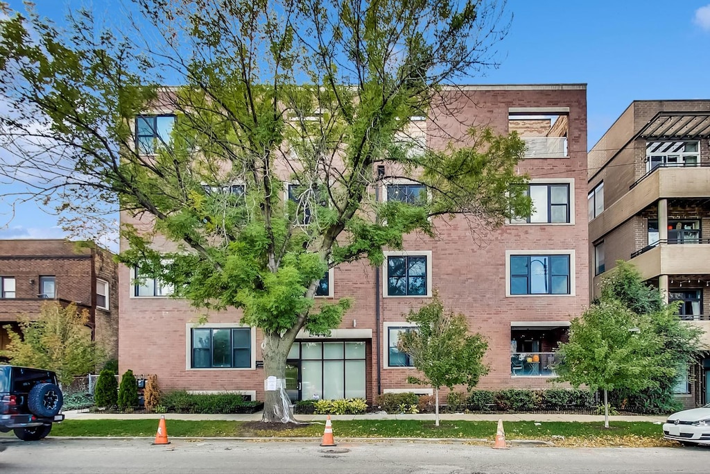 5442 N Western Ave Unit 1C, Chicago, IL 60625 - view of property