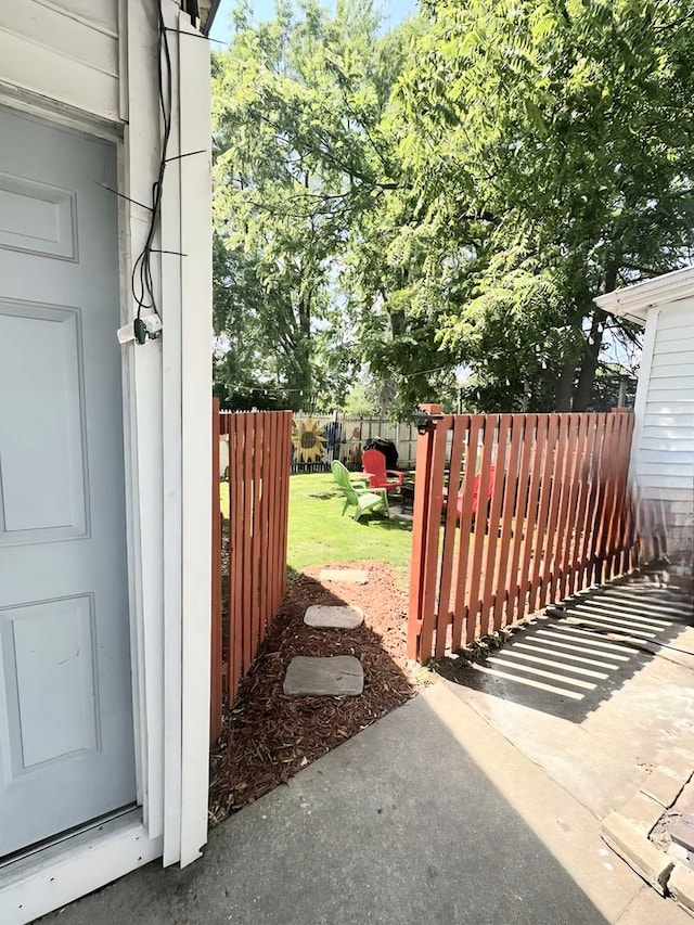 110 S Cherry St, Somonauk, IL 60552 - view of gate