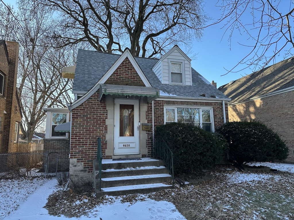 view of front of property