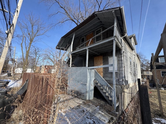 view of home's exterior