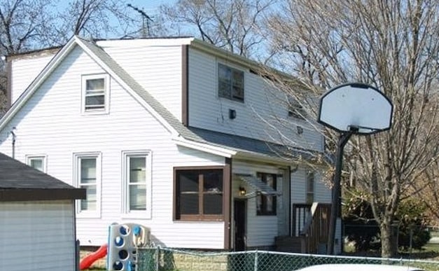 view of back of property