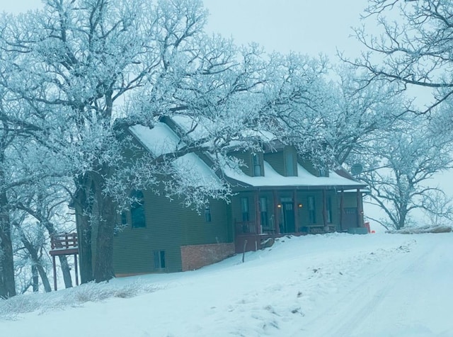 view of front of house with a porch