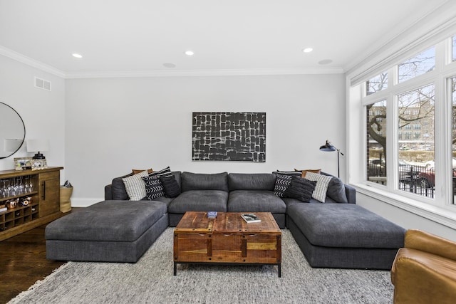 living room featuring recessed lighting, wood finished floors, visible vents, and crown molding