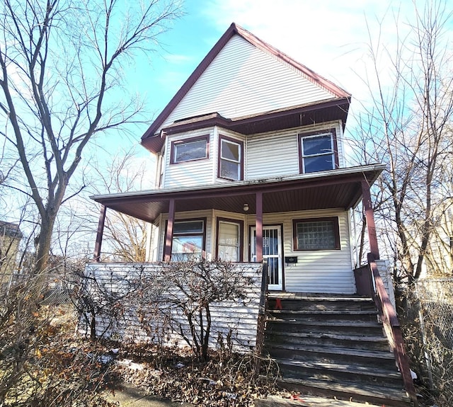 view of front of property featuring covered porch