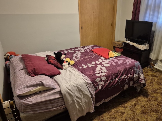 view of carpeted bedroom