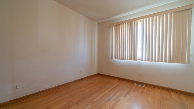 empty room featuring light hardwood / wood-style floors