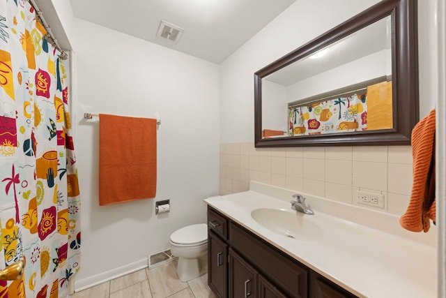 bathroom with vanity, a shower with curtain, and toilet