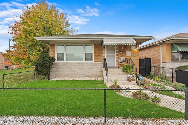 view of front facade featuring a front yard