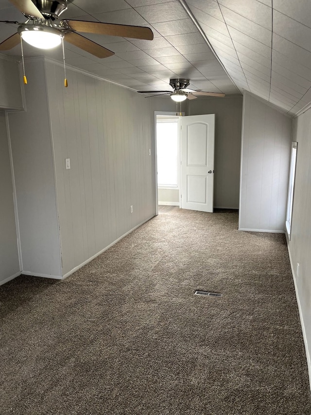 carpeted empty room with ceiling fan