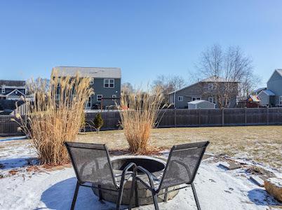 26011 S Old Farm Ct, Channahon, IL 60410 - view of patio featuring fence and a residential view