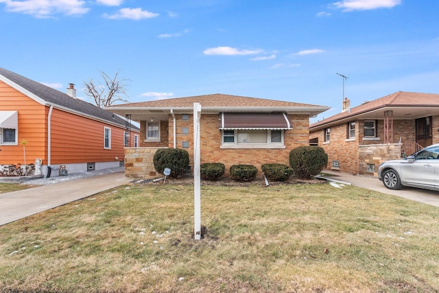 view of front of house featuring a front yard