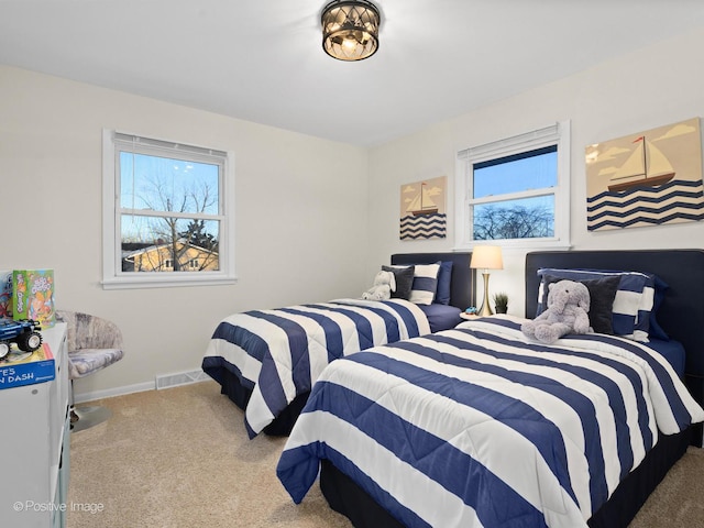 bedroom with carpet flooring