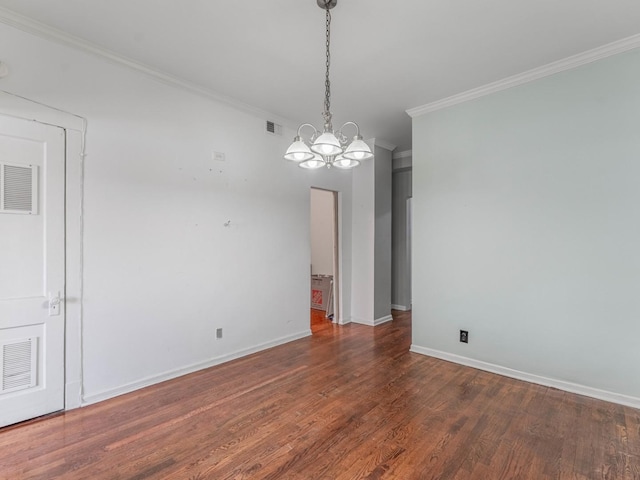 empty room with an inviting chandelier, crown molding, and dark hardwood / wood-style floors