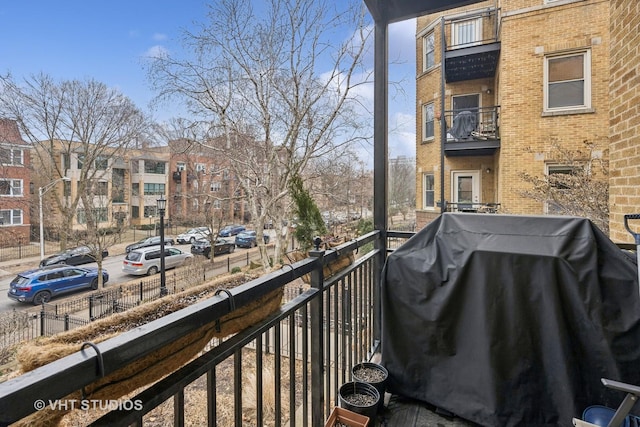 balcony featuring a grill