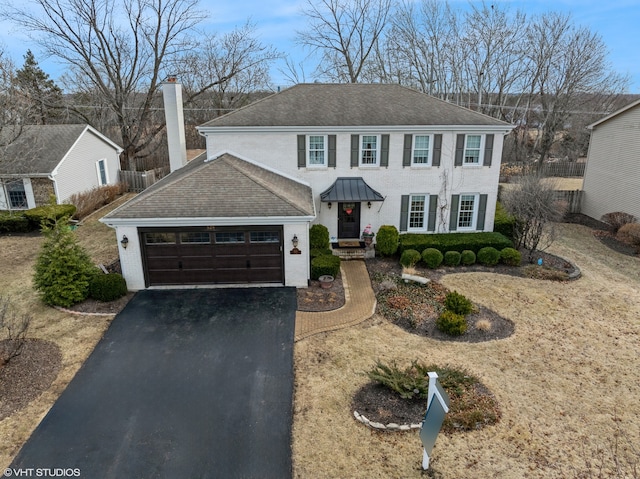 view of front facade featuring a garage