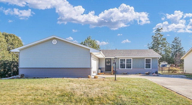 single story home with a front yard