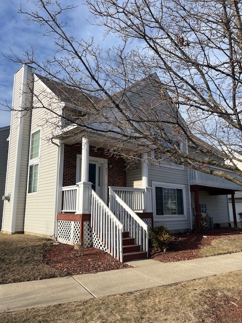 view of front of property