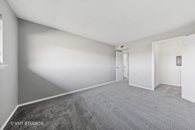 unfurnished bedroom featuring carpet flooring