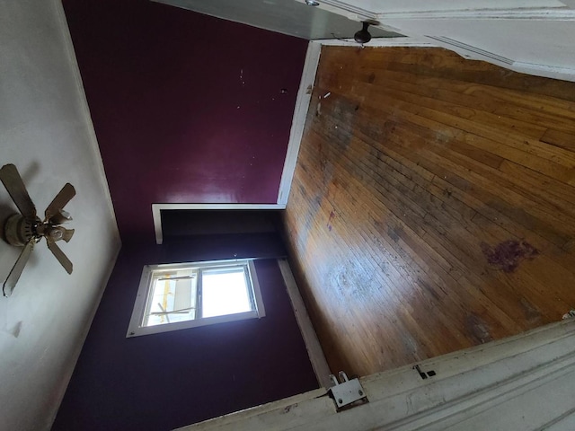unfurnished room featuring ceiling fan